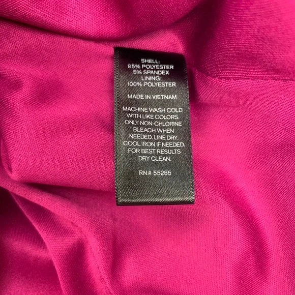 Express‎ Off the Shoulder Crop Top Fuchsia - Picture 8 of 8